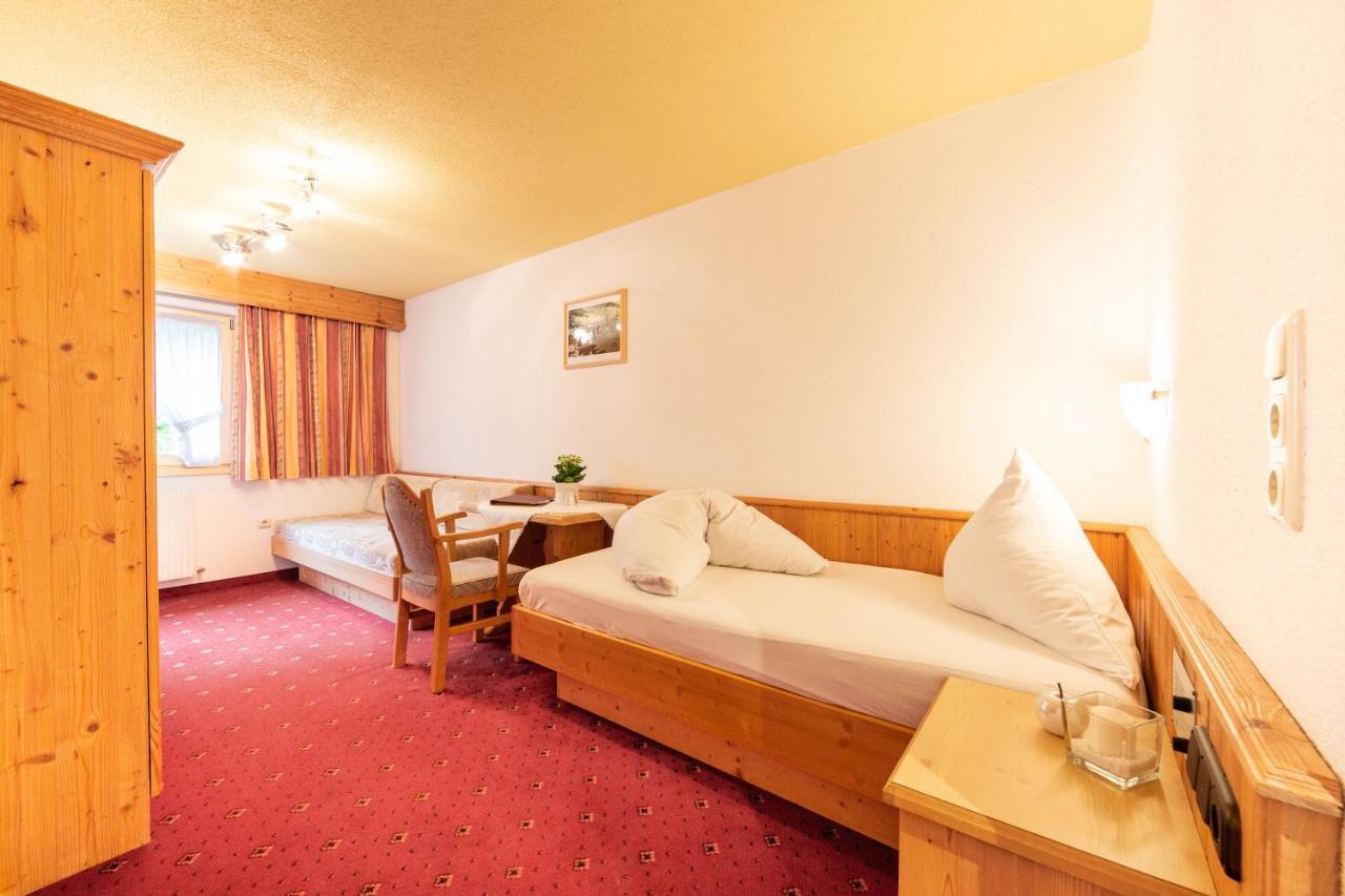 Hotel Garni Tyola Ischgl Exteriér fotografie