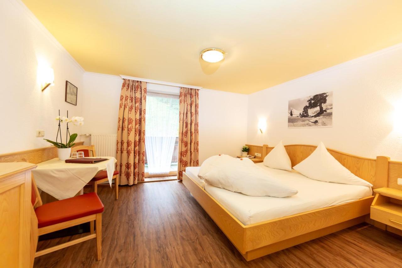 Hotel Garni Tyola Ischgl Exteriér fotografie